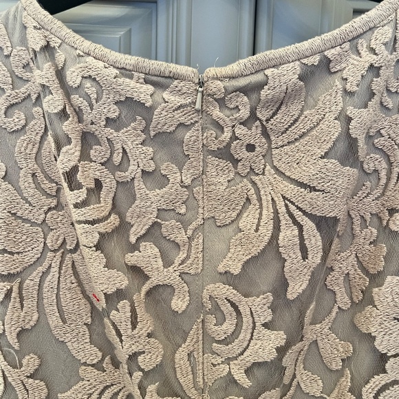 Tadashi Shoji Cream/Tan Peplum Dress size 2 - Picture 3 of 5